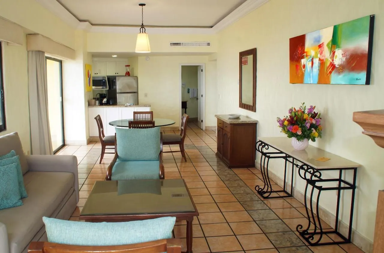 מזטלן Royal Villas Resort מקסיקו