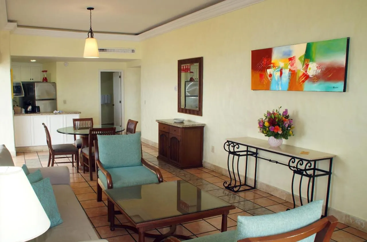 מזטלן Royal Villas Resort מקסיקו